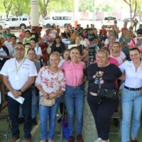 Fanny Arreola entrega más oportunidades para las mujeres: créditos a la palabra para impulsar el autoempleo.