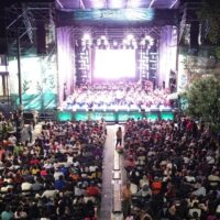 Mas de mil asistentes disfrutan el 5.º concierto de la Orquesta Sinfónica Infantil de México.