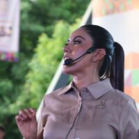 Hay obras que se construyen con concreto. Otras, con reencuentros: Fanny Arreola destaca REFAMI.