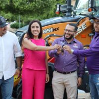 Fanny Arreola fortalece CAPAMA con nueva maquinaria para mejorar los servicios en Apatzingán